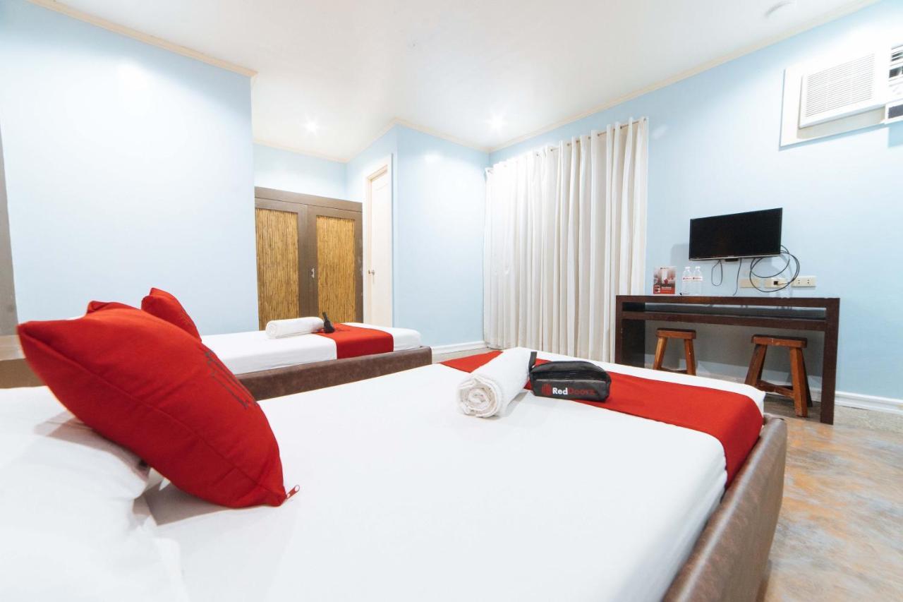 Reddoorz @ N Roldan Street Hotel Kalibo Exterior photo